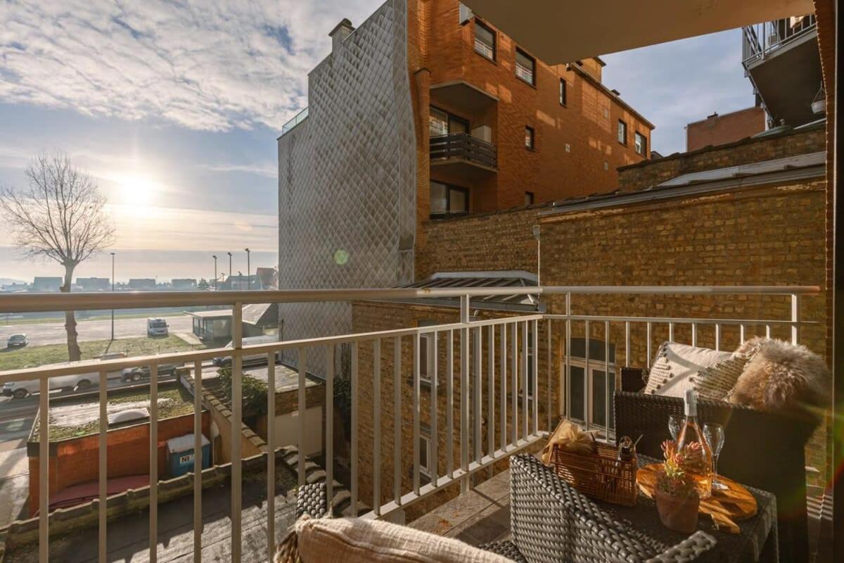 Апартаменти Huswell - Charming Studio With Terrace Nearby The Beach Мідделкерке Екстер'єр фото